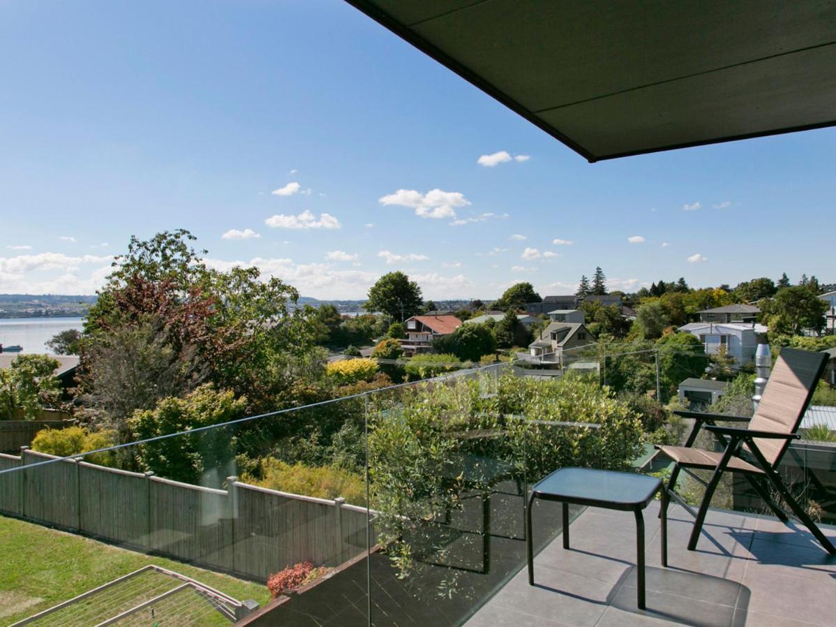 Taupo Escape - Rainbow Point Holiday Home Extérieur photo